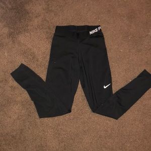 Nike pro small leggings